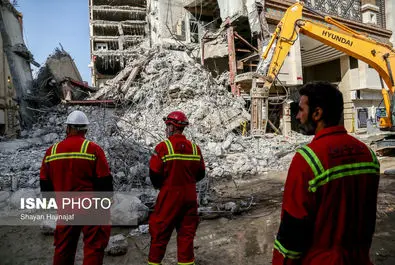 آواربرداری در ساختمان متروپل