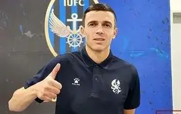 استوری ویژه وینگر استقلال قبل از بازی با تراکتور + عکس