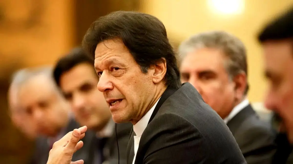 واکنش عمران خان به محکومیت خود به ۱۴ سال زندان