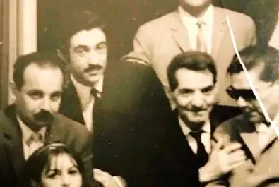 هوشنگ ابتهاج به قاب تصویر