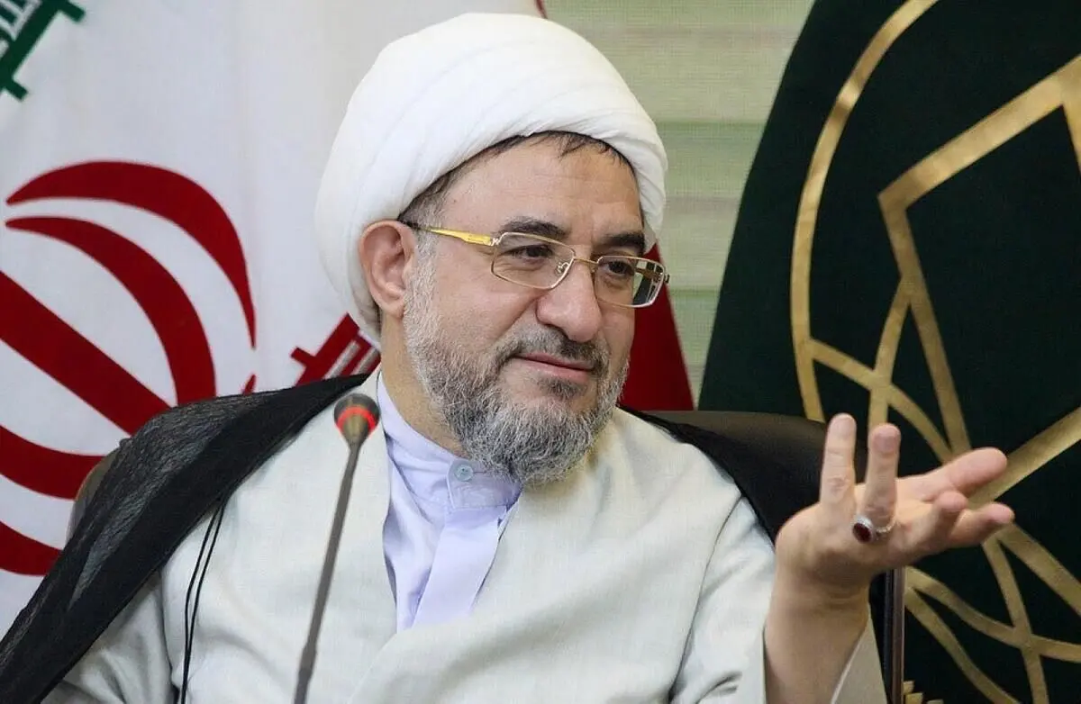 نماینده مجلس خبرگان: خدای سکولارها بازنشسته شده!