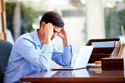چرا جوانان فراموشی می‌گیرند؟