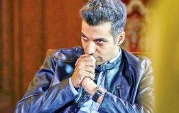 حرکت عجیب عادل فردوسی‌پور در یک کنسرت +عکس