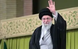 ماجرای جلیقه ضدگلوله رهبر انقلاب در مراسم نماز بر پیکر شهید مقیسه   و رازینی + عکس
