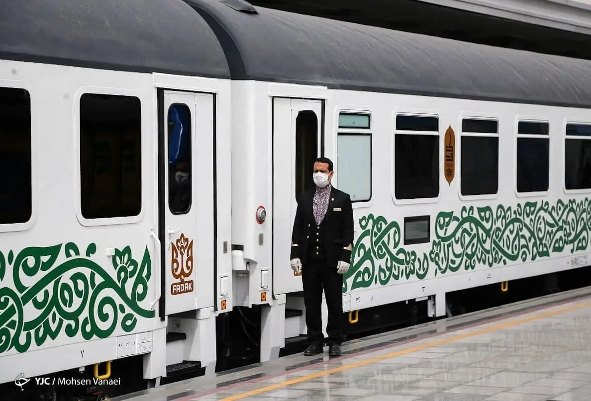 این زوج‌ها بلیت رایگان قطار می‌گیرند