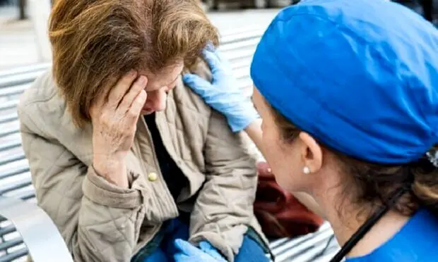 ریزش مو در زنان نشانه یک بیماری خطرناک است؟