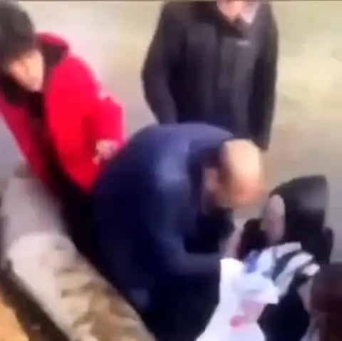 لحظه فرارِ خانوادگی افسر ارشدِ نزدیک به بشار اسد


