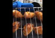 بال کبابی خوردن در فضا! +فیلم