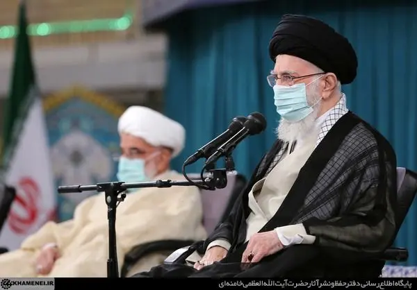 رهبر انقلاب: نقشه سیاسی دنیا در حال تغییر است / غلط می‌کند کسی که فکر کندن درخت تنومند جمهوری اسلامی را بٌکند