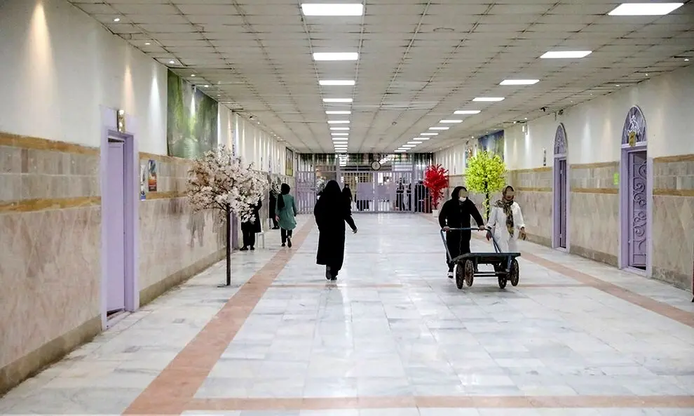 زنان بازداشت شده اعتراضات در ندامتگاه زنان تهران / تصاویر