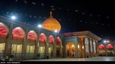 فوری/ آتش سوزی در غرفه های نزدیک حرم شاهچراغ