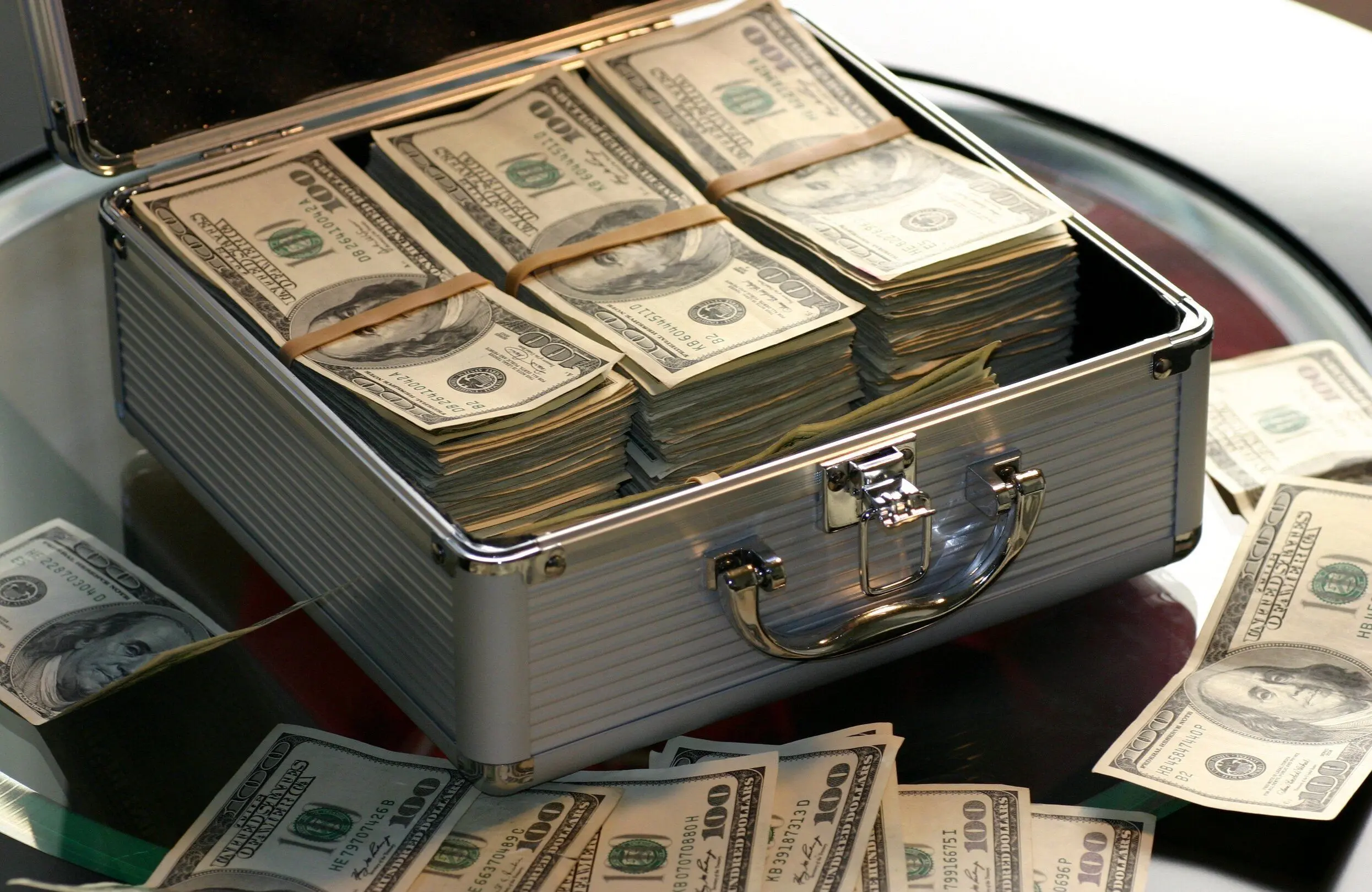 آزادسازی ۳۰۰ میلیون یورو از منابع بانک مرکزی در عراق