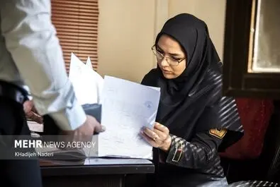 خانم آتش نشان زنان آتش نشان