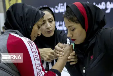 مچ اندازی زنان