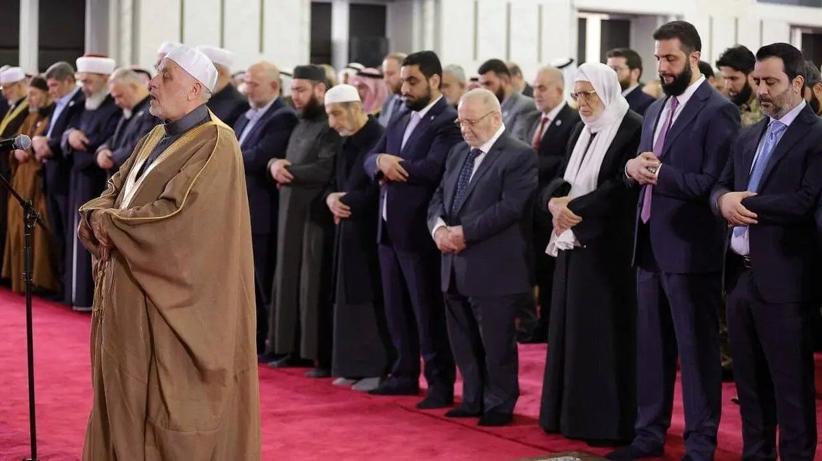 تعظیم محمد جولانی در مقابل پدرش+فیلم