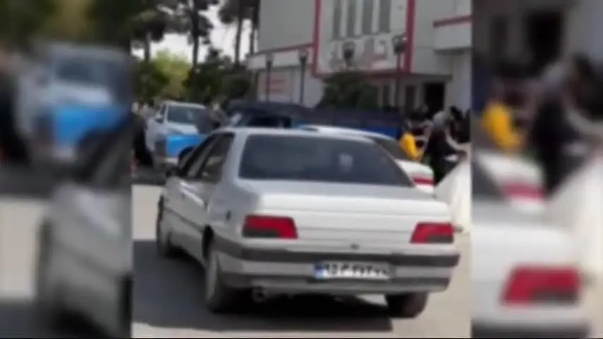 اتفاقی عجیب در بهارستان 