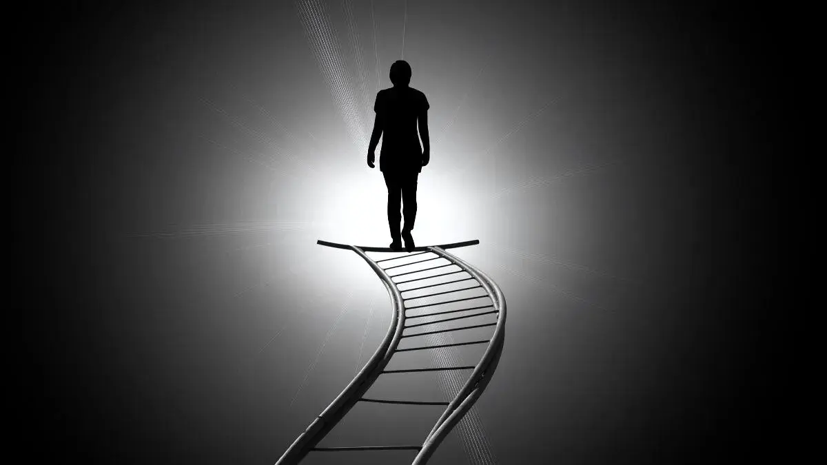 از ۷ دقیقه تا ۷ ساعت بعد از مرگ چه اتفاقی در بدن می‌افتد؟