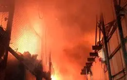 یک مجتمع تجاری در سرعین آتش گرفت