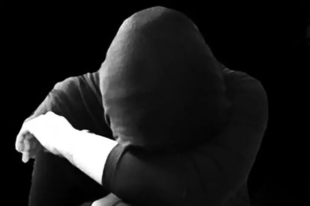 نقشه سیاه زن جوان برای رانندگان اینترنتی با عشوه های زنانه