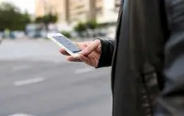 خطر  رقیب جدید برای  اسنپ و تپسی ؛ مسافر قیمت را تعیین می کند! تاکسی تیکاپ چیست