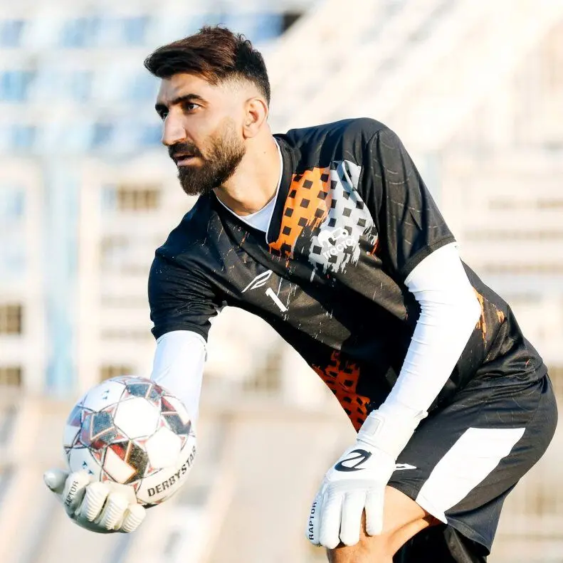 خبر غیدمنتظره  همسر بیرانوند از بازگشت بیرو به  پرسپولیس
