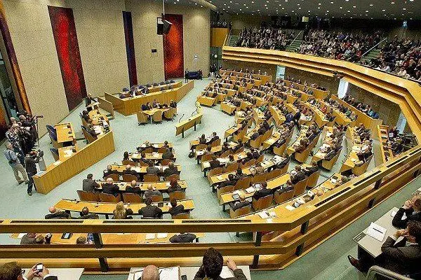 درخواست ضد ایرانی پارلمان هلند از اتحادیه اروپا +جزئیات