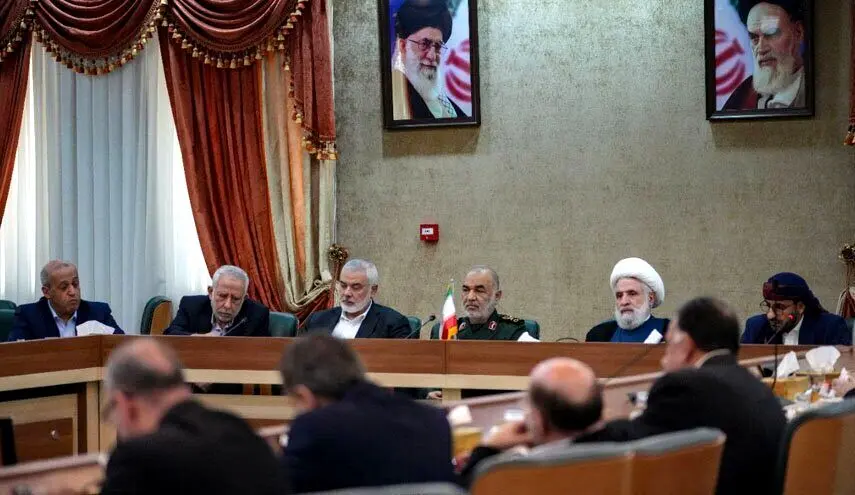 جلسه گروه‌های مقاومت و فرماندهان سپاه در تهران 


