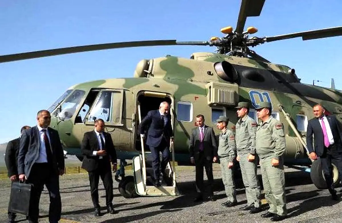 
بالگرد پاشینیان مجبور به فرود اضطراری شد