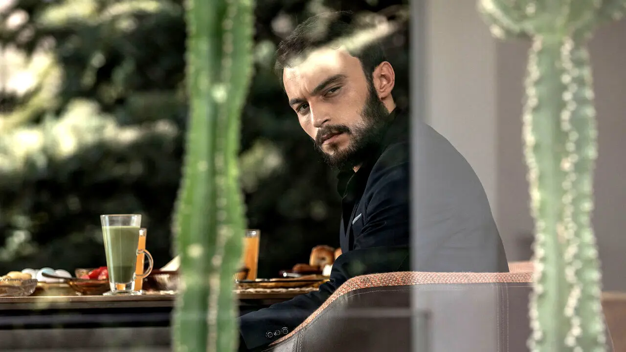 چهره متفاوت بازیگر اصلی «زخم کاری ۲» در لباس سپاه