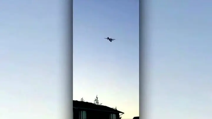 تصویری از لحظه سقوط هواپیمای تفریحی در چالوس + فیلم