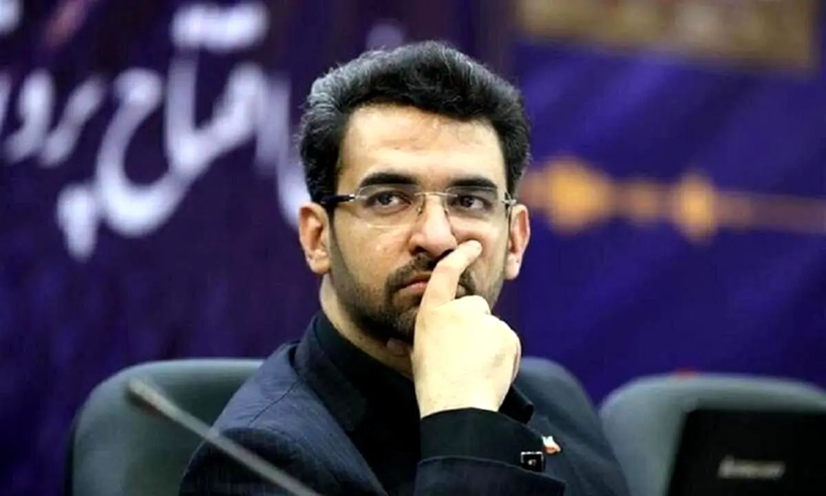 آذری جهرمی: آقای جلیلی اگر اعجاز موسایی داری عصایت را زمین بزن