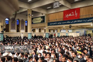 دیدار جمعی از دانشجویان و فعالان دانشجویی با رهبر انقلاب