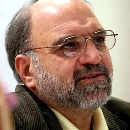 
حمله شدیداللحن عبدالکریم سروش به رضا پهلوی و خائن خواندن او

