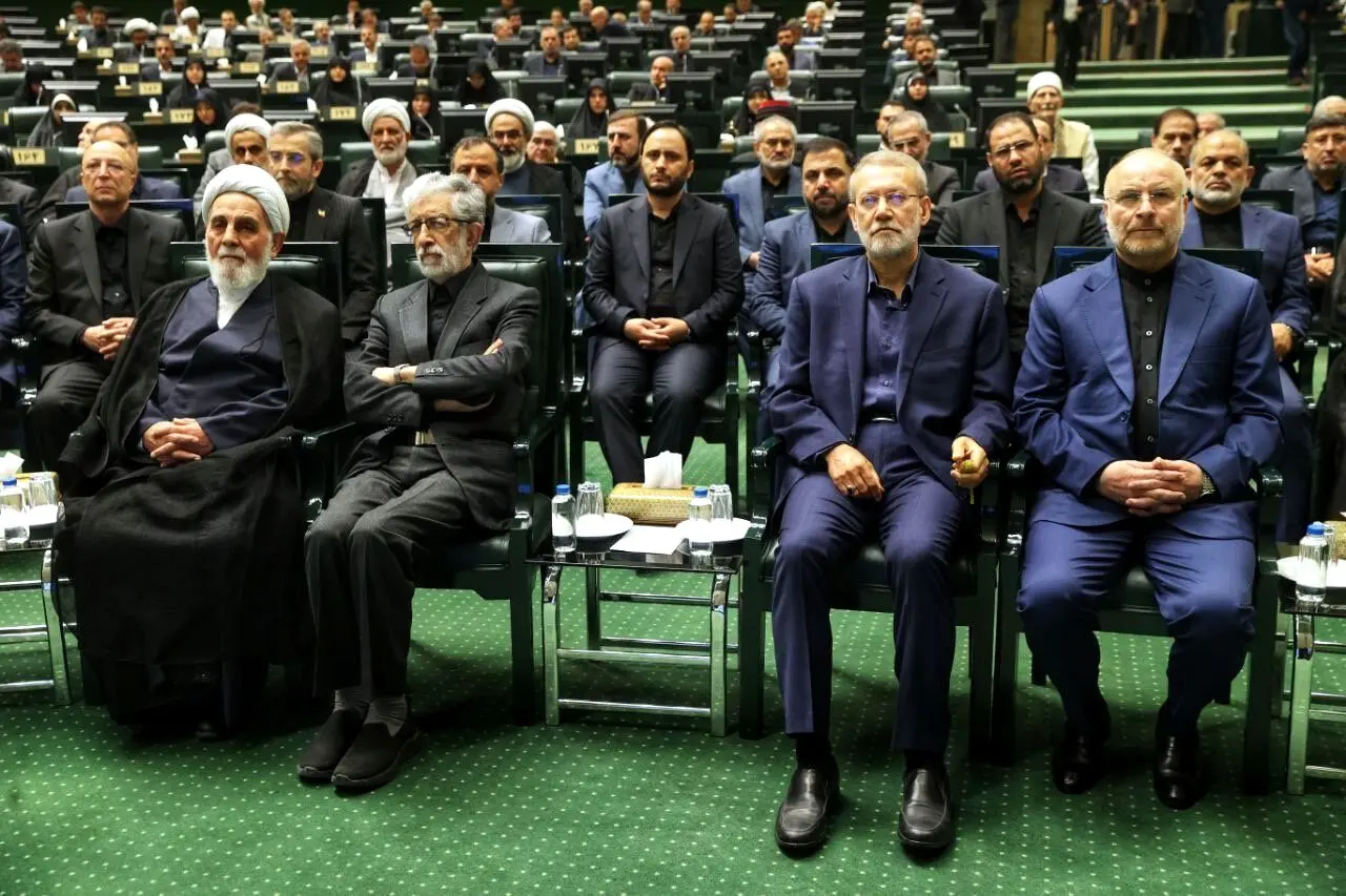 حضور روسای ادوار مجلس در آغاز بکار مجلس‌ دوازدهم ،جای خالی روسای جمهور +عکس
