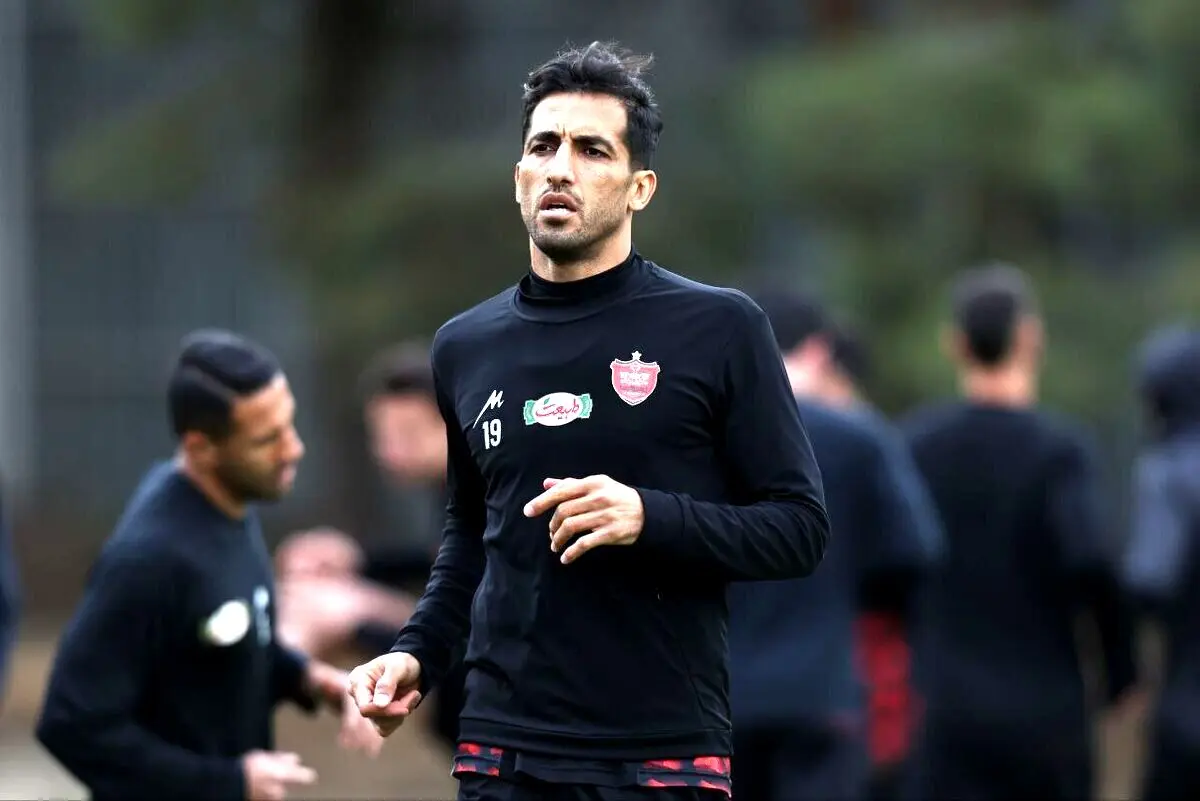 پوستری سینمایی پرسپولیس برای بازی با سپاهان سوژه شد