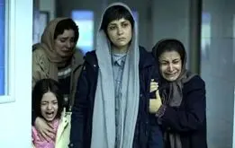 استایل خاص پریناز ایزدیار در اکران «زن و بچه» +عکس