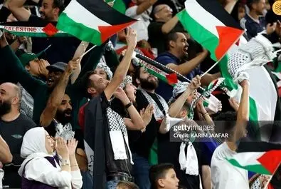 هواداران تیم فوتبال فلسطین در دیدار مقابل ایران