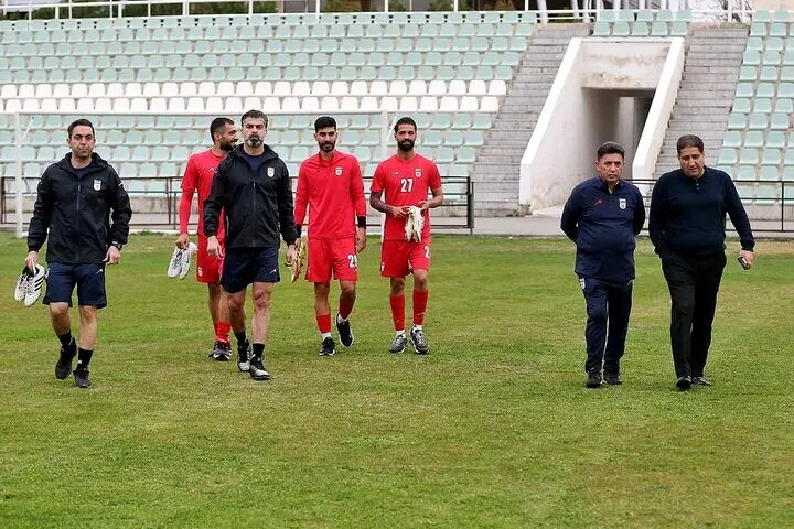 قلعه‌نویی منتظر پرسپولیس برای تعیین تکلیف نهایی