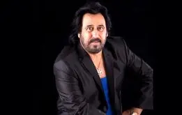 شهرام شب‌پره عزادار برادرش شد +عکس