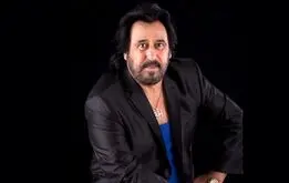 شهرام شب‌پره عزادار برادرش شد +عکس