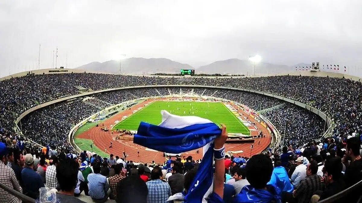 قسمتی از ورزشگاه آزادی فرو ریخت! / ویدئو