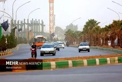 قم در گرد و غبار غرق شد