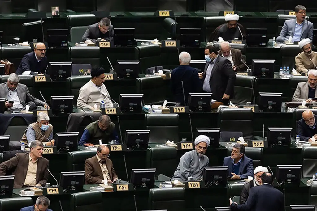 نامه هشدار برخی نمایندگان  به سران قوا درباره حوادث پاییز 1401