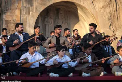 جشن جهانی نوروز در محوطه تاریخی طاقبستان