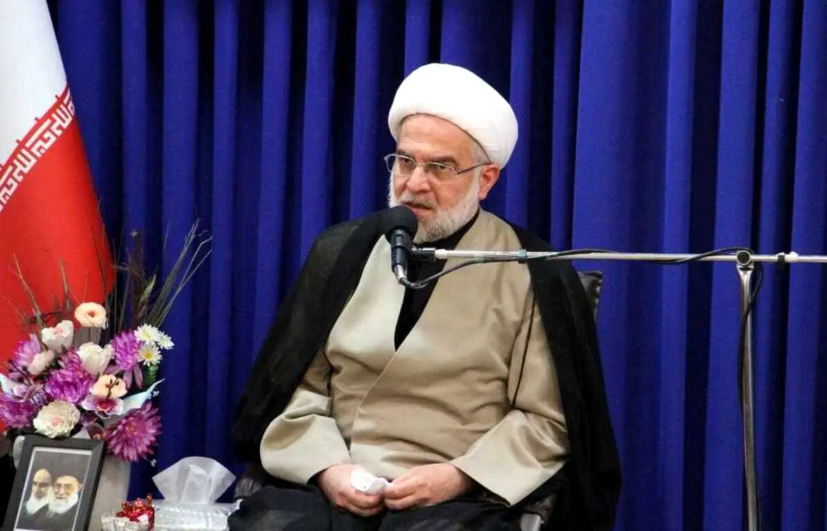 نماینده ولی‌فقیه در کردستان: ماموستا‌ها از مردم بخواهند مغازه‌هایشان را نبندند
