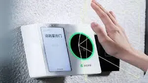 استفاده از کف دست به عنوان کارت بانکی + فیلم