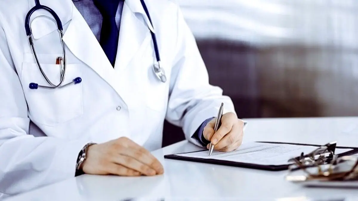حقوق کارکنان نظام سلامت در دستور کار دولت قرار گرفت
