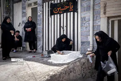 عزاداری بانوانِ نقاب‌زده در «چهل منبر» لرستان