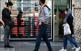 ارزش ریال سقوط کرد، جدال سکه و دلار با ریال