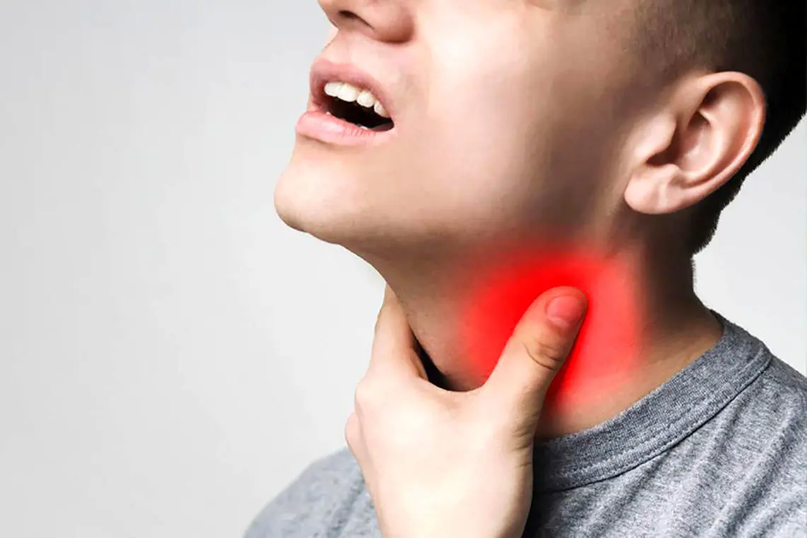 اولین علامت ابتلا به کرونا چیست؟ 
